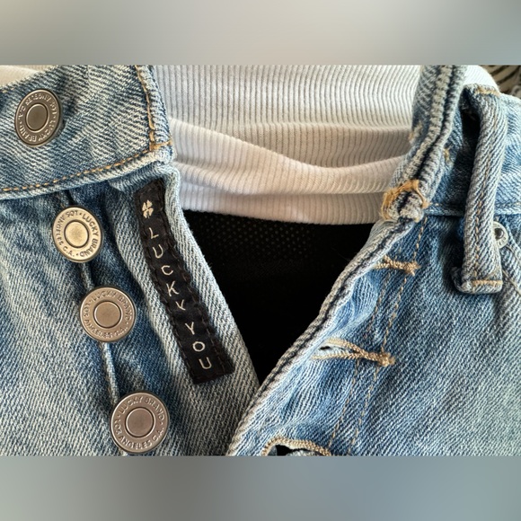 LUCKY Brand Women’s Boyfriend Jean Shorts Size 4/27 Preowned/Excellent Condition - Picture 3 of 10
